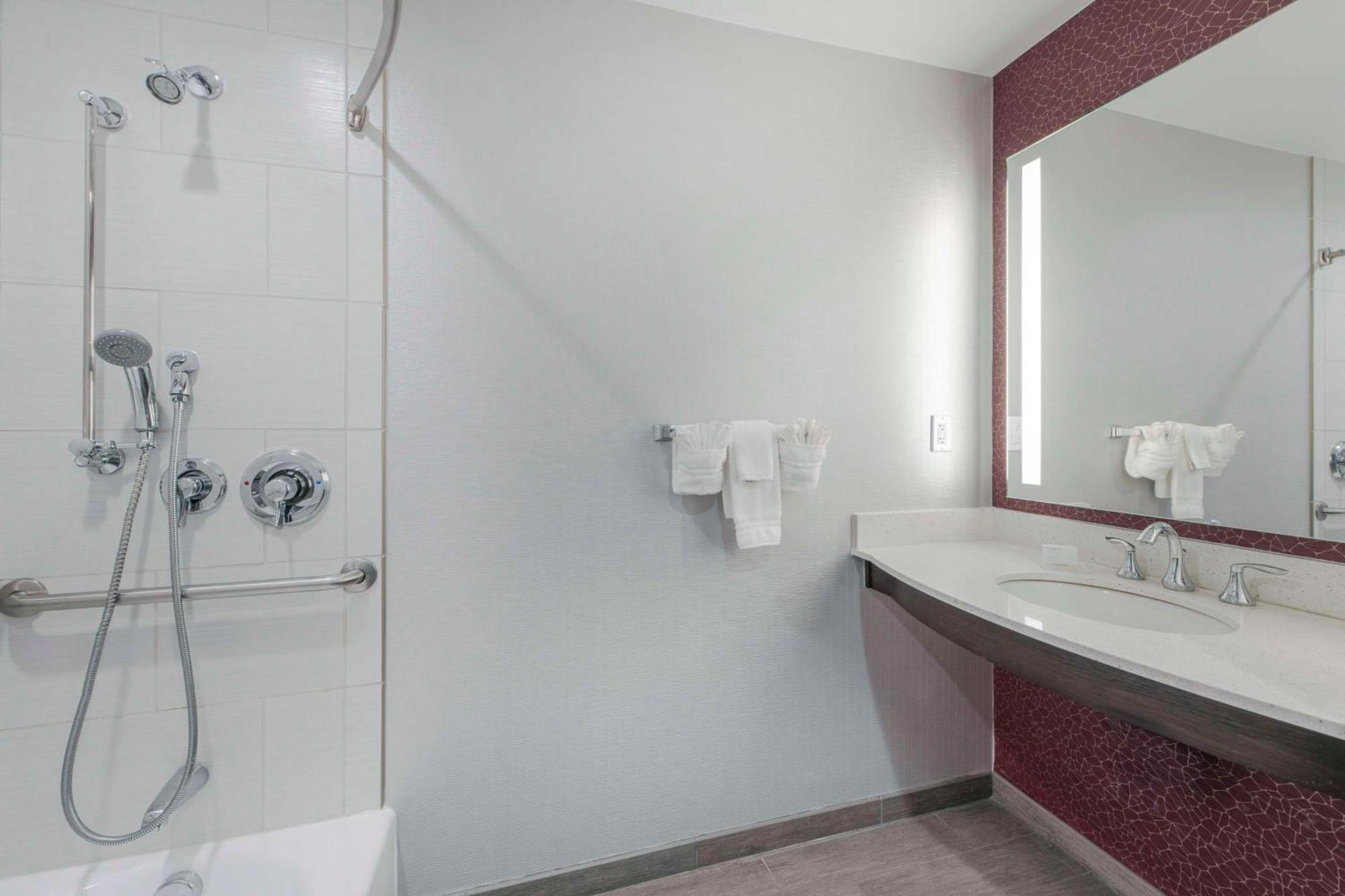 Hilton Garden Inn Raleigh Cary Kültér fotó
